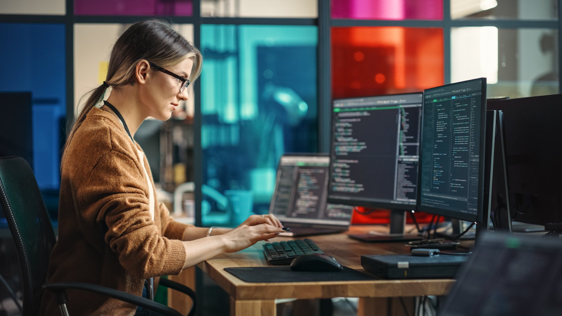 <span id="hs_cos_wrapper_name" class="hs_cos_wrapper hs_cos_wrapper_meta_field hs_cos_wrapper_type_text" style="" data-hs-cos-general-type="meta_field" data-hs-cos-type="text" >안전하지 않은 소프트웨어가 비즈니스를 위협하는 방법</span>